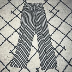 Womens Black/White Striped Pant w/ Belt & Loop